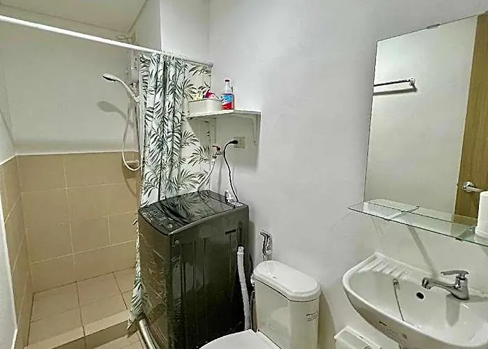 Glades Hotel